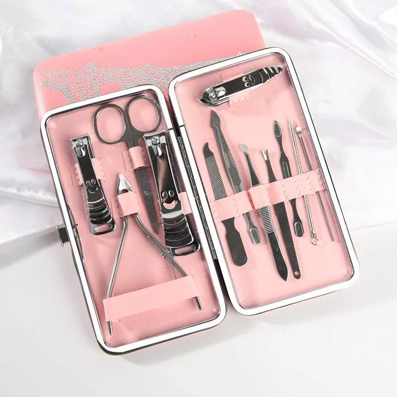 Miksi kristallikynsiviila on hellävaraisempi luonnollisille kynsille?